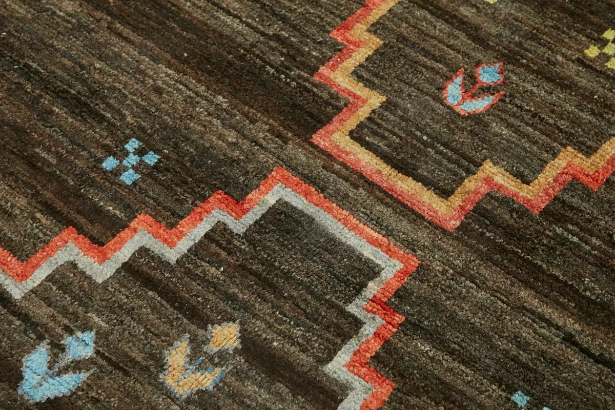 Tribal Modern Dizayn Kahverengi Pamuk Üzerine Yün El Dokuma Halı-150x194 - Görsel 5