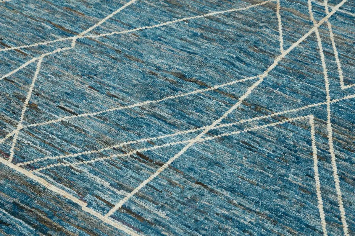 Tribal Modern Dizayn Mavi Pamuk Üzerine Yün El Dokuma Halı-201x304 - Görsel 5