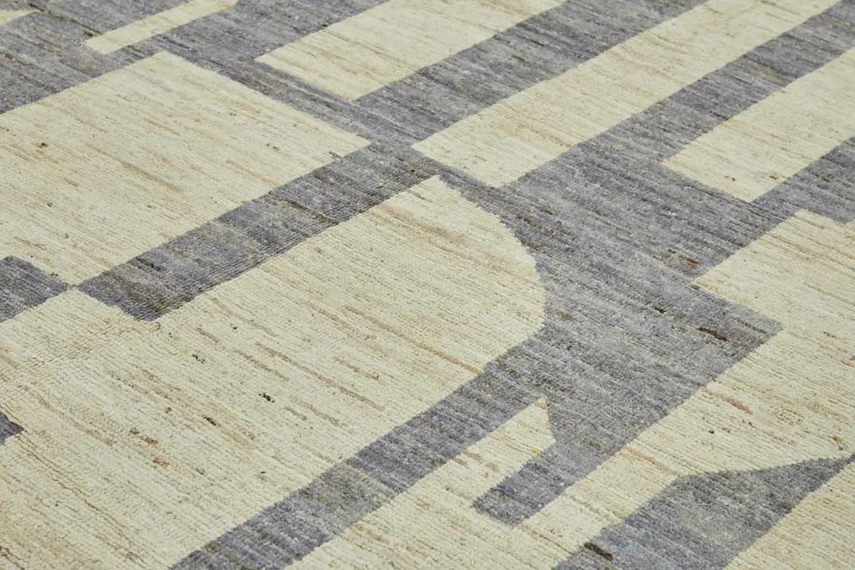 Tribal Modern Dizayn Bej Pamuk Üzerine Yün El Dokuma Halı-313x439 - Görsel 5