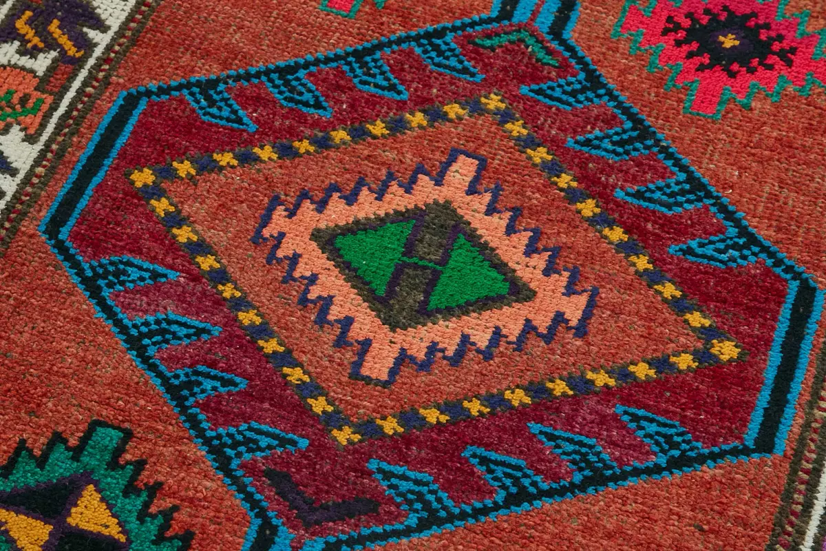 Herki Eskitme Kırmızı Pamuk Üzerine Yün El Dokuma Halı-094x340 - Görsel 5