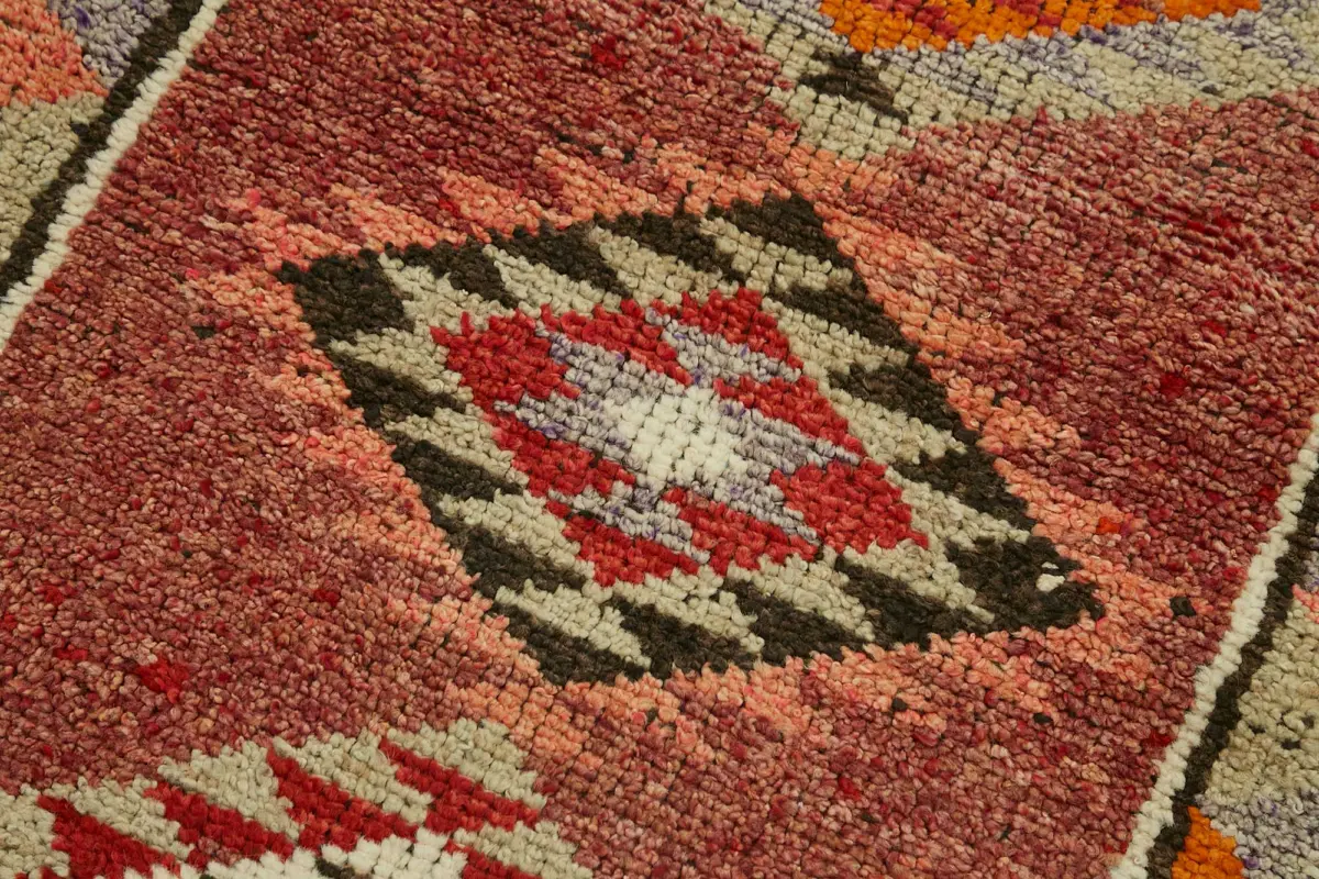 Herki Eskitme Kırmızı Pamuk Üzerine Yün El Dokuma Halı-080x386 - Görsel 5