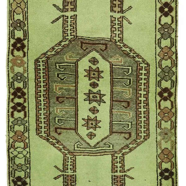 Rc_48231_0_Green_Oriental_Runner_Rugs