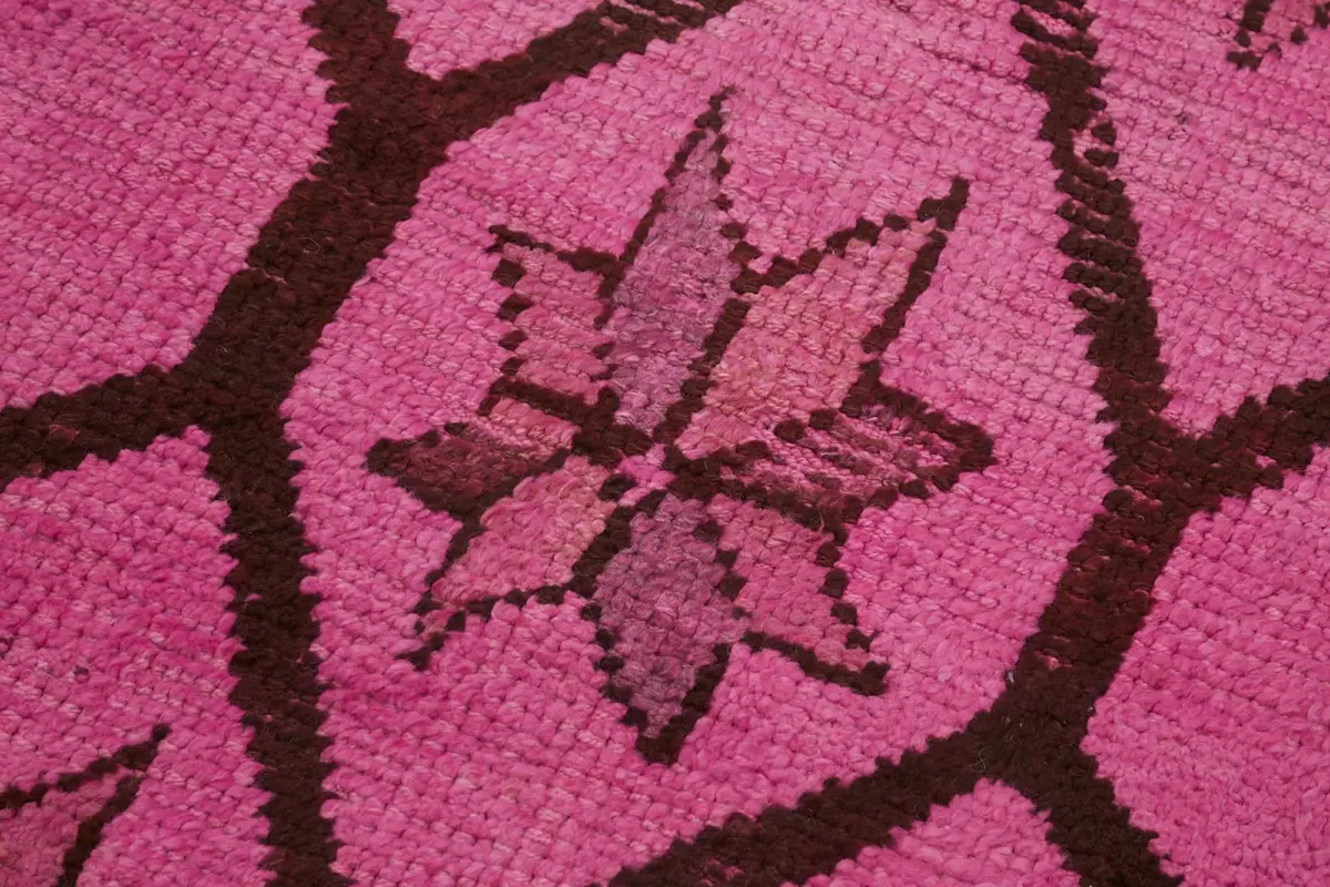 Herki Eskitme Pembe Pamuk Üzerine Yün El Dokuma Halı-095x350 - Görsel 5