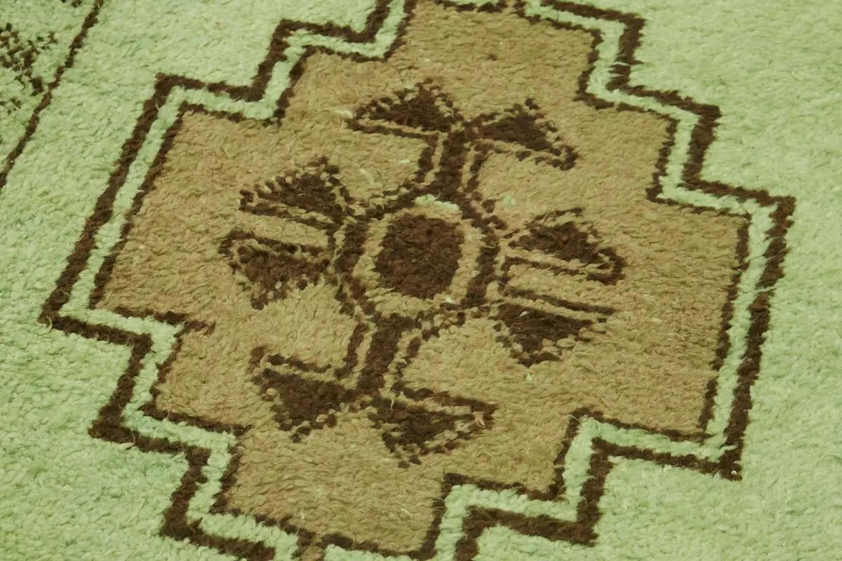 Herki Eskitme Yeşil Pamuk Üzerine Yün El Dokuma Halı-102x341 - Görsel 5