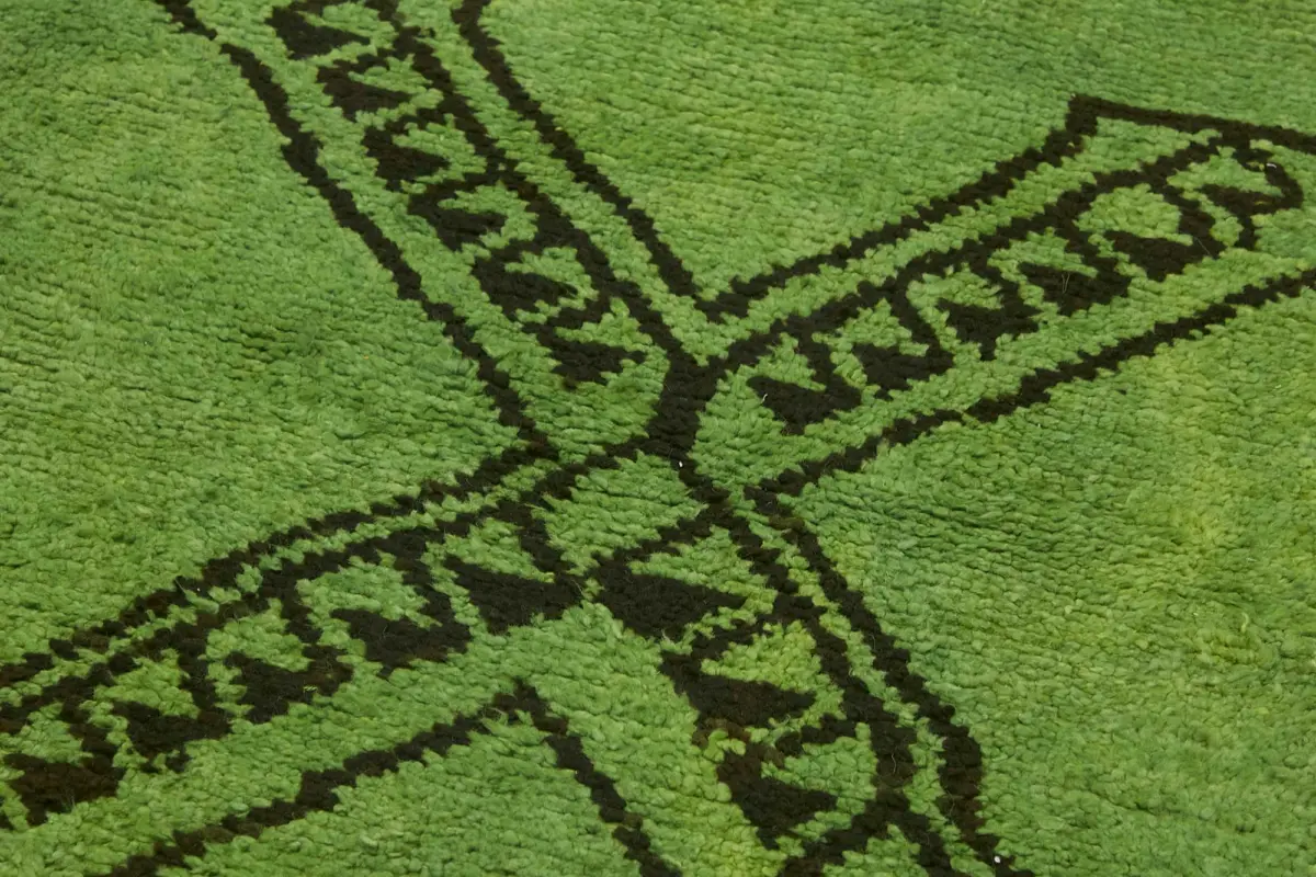 Herki Eskitme Yeşil Pamuk Üzerine Yün El Dokuma Halı-100x333 - Görsel 5