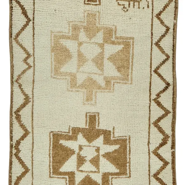 Rc_48508_0_Beige_Oriental_Runner_Rugs