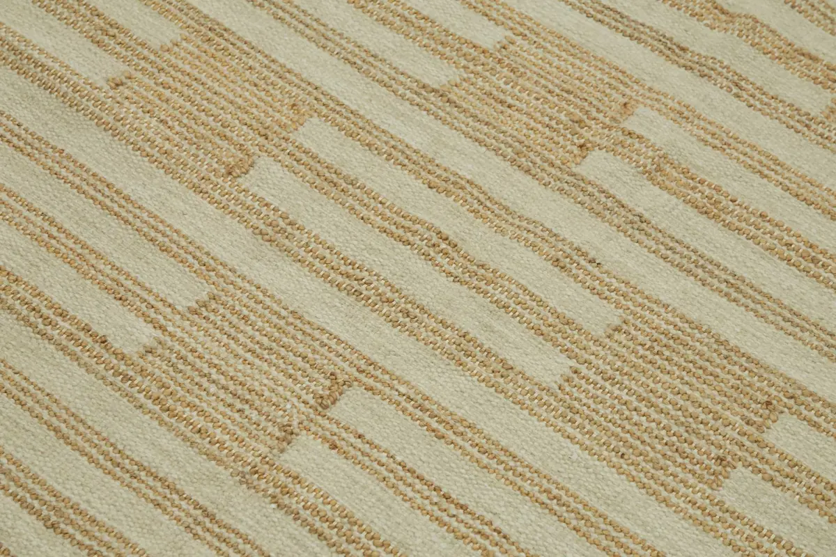İskandinav Bej Çizgili Pamuk Üzerine Yün El Dokuma Halı-150x241 - Görsel 5