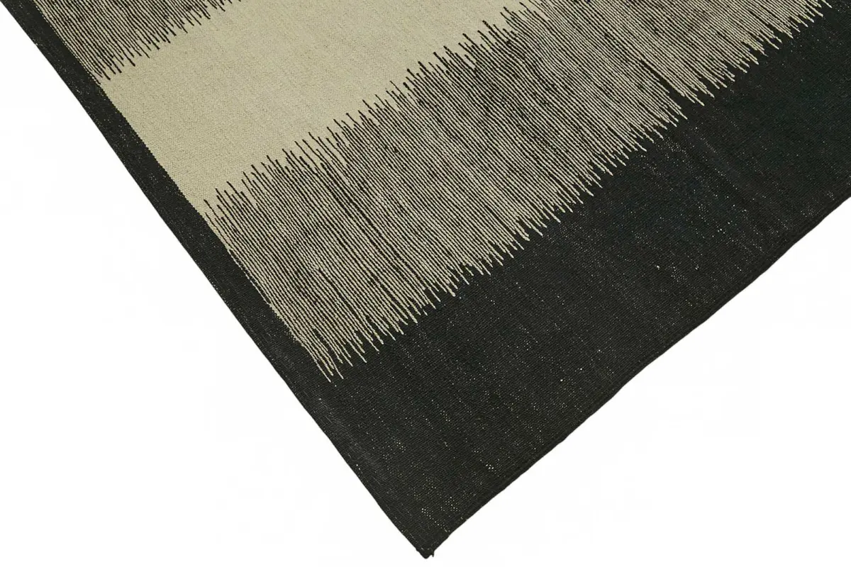 Söküntü Siyah Çizgili Yün El Dokuma Kilim-263x343 - Görsel 4