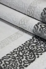 Madeley Çerçeveli Krem Akrilik Makine Halısı - Görsel 7