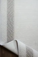 Batres Çerçeveli Krem Akrilik Makine Halısı - Görsel 4