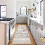 Sagrada Modern Krem Polyester ve Pamuklu Yıkanabilir Kaydırmaz Taban Dijital Baskı Halı - Görsel 4