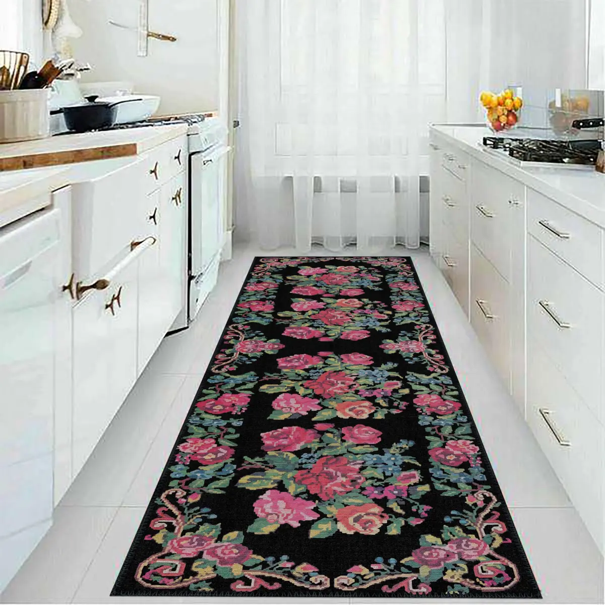 Chambe Çiçekli Siyah Polyester ve Pamuklu Yıkanabilir Kaydırmaz Taban Dijital Baskı Halı - Görsel 4