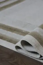 Monk Çerçeveli Krem Vizon Çizgili Akrilik Makine Halısı - Görsel 6