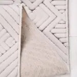 Sortino Geometrik Beyaz Kabartmalı Polyester Makine Halısı - Görsel 3