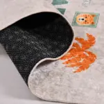 Baden Figürlü Krem Pamuk ve Polyester Kaydırmaz Tabanlı Dijital Baskı Çocuk Halısı - Görsel 3