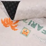 Baden Figürlü Krem Pamuk ve Polyester Kaydırmaz Tabanlı Dijital Baskı Çocuk Halısı - Görsel 4