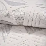 Grajera Geometrik Beyaz Polyester Kaydırmaz Tabanlı Makine Halısı - Görsel 5