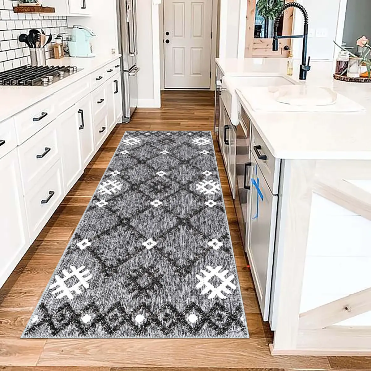 Savoia Geometrik Gri Polyester ve Pamuklu Yıkanabilir Kaydırmaz Taban Dijital Baskı Halı - Görsel 4