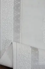 Pulgar Çerçeveli Krem Akrilik Makine Halısı - Görsel 4